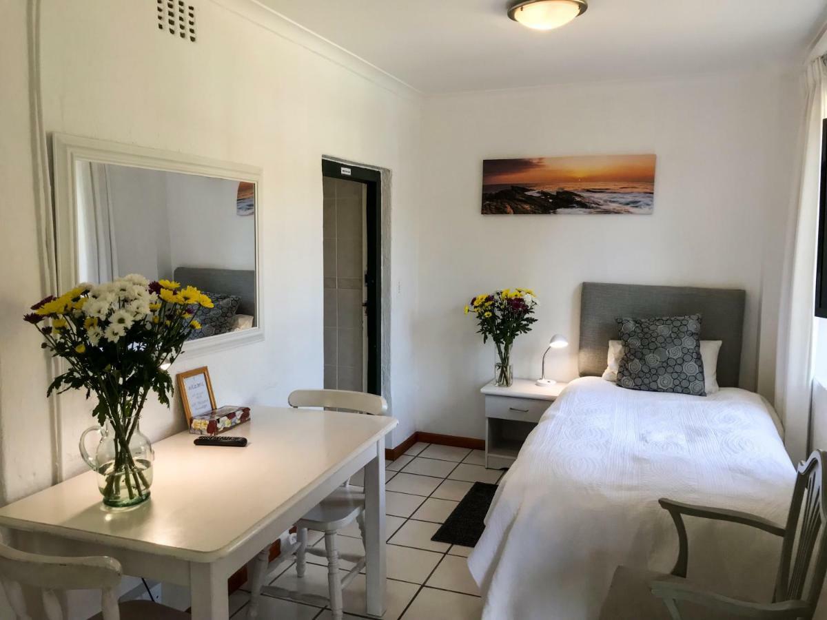 Howards End Manor B&B Cape Town Exterior photo